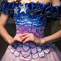 costumiereextraordinaire