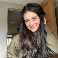 molly_shimmers