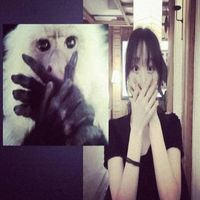 парень у экрана