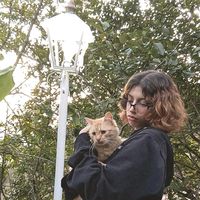 mari_cat050