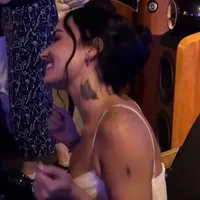 WHY EVERYBODY USING THIS WHATT