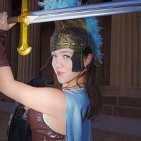 backstage for a quick change and u sneak a glimpse