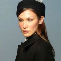 Tu joga pra tras tu encosta encosta