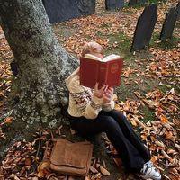 b i r d s o f a b e a t h e r