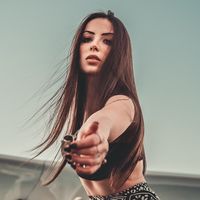 thaliabribeiro