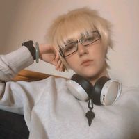 jade.the.humming.wolf