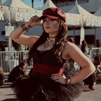 macispanickingatthedisco