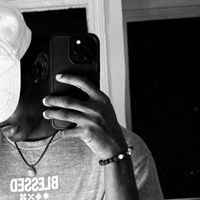 uncletee2555