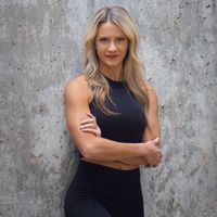 angela_fitbyhiit