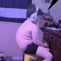 pissing.shattingcharliek