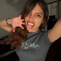 Everybody wants to rule the world 1980s vibe