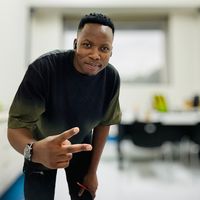 24hr.person.in.deephouse