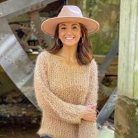 nikkibuzzbee