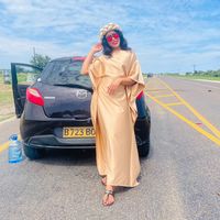 omphile.phaks.hend