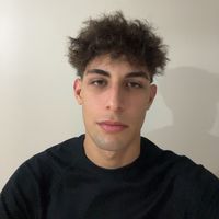 GET UP BITCH. Victoria De Angelis e Anitta