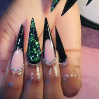 litas_luxury_nails