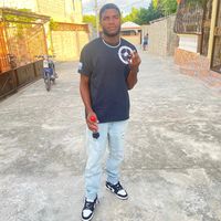 moises_feliz08
