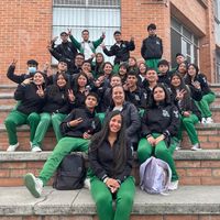 prom23_1102_la