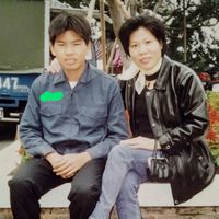 zhengdonghehugigadivine2