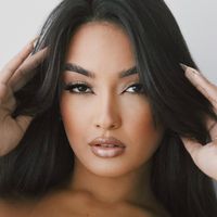 kevialopess