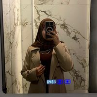 nina_zeggai