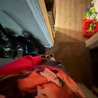 Trarags red shirt music