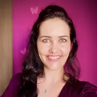 Pessoas bonitas sempre ocupadas