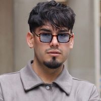 UNA LOCA EN EL TUBO trend by the.valenciae