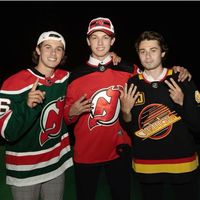 hockey_hughes8643