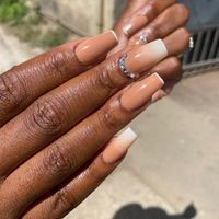 nail.luxuries