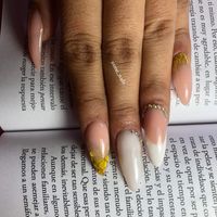 esme_nails