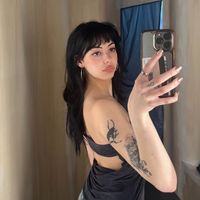 girlonearf