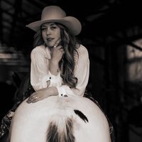 lucia_lhotak