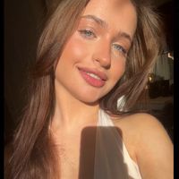 urfavebrunetteszki