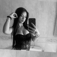 yeseniavazquezz_