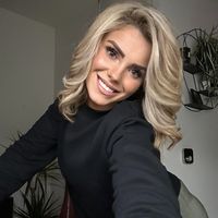 chloebarata01