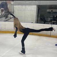 sofialovesskating