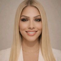 denise_nikolakou