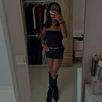 chloe..kng1