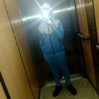 hugo.v908