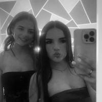 ellie.hussey4