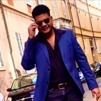 আঘাত খাওয়া বাবু