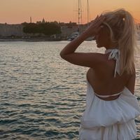 charlottemay._