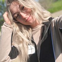 nora_petrowa