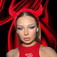 kissbykris
