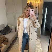 sophieelocke