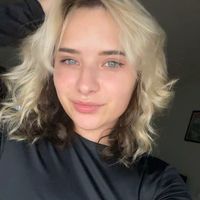emilia.x_76