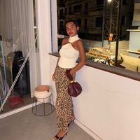 shana_oiknine