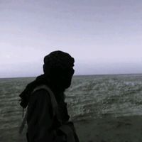 وقمتُ البؤسِ أن تبكيكَ