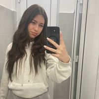 lara15._